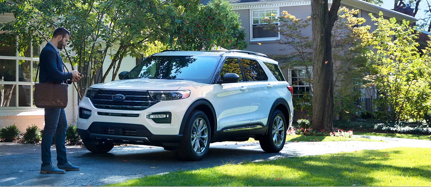 Ron Tirapelli Ford Inc in Shorewood IL