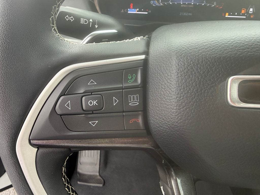 2023 Jeep Grand Cherokee L Laredo
