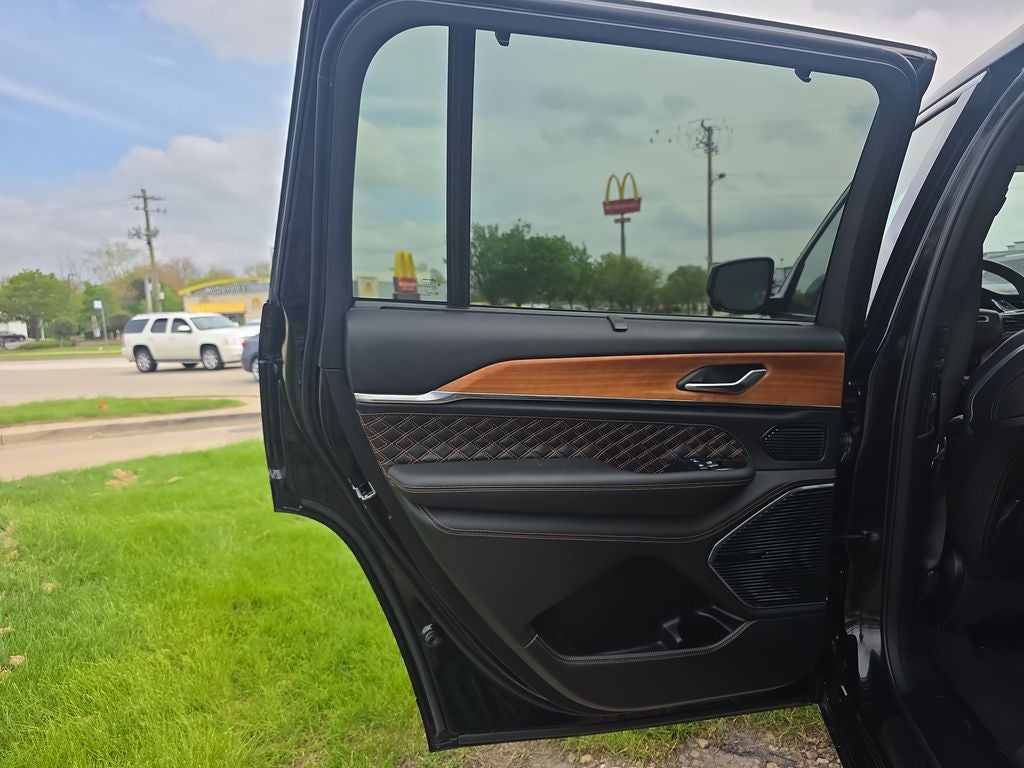 2024 Jeep Grand Cherokee L Summit