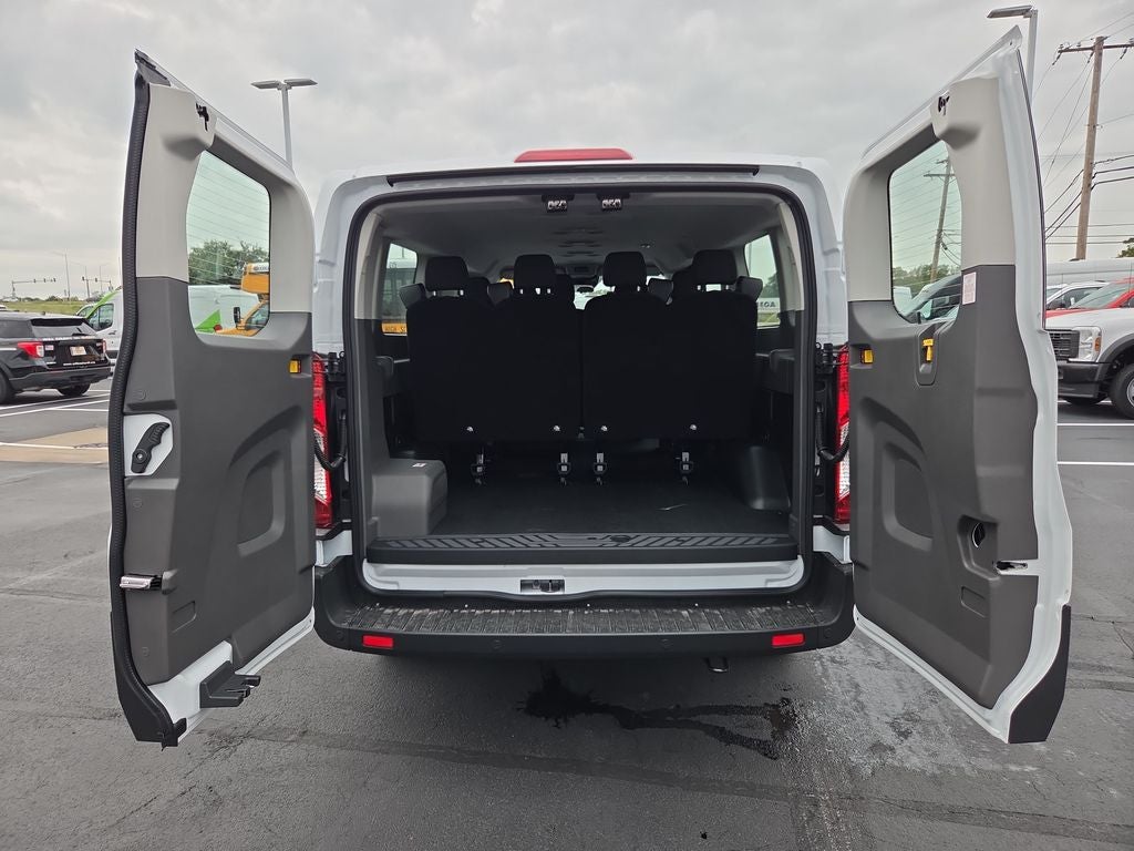 2027 Ford Transit-350 XL