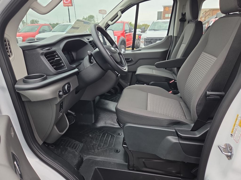 2027 Ford Transit-350 XL