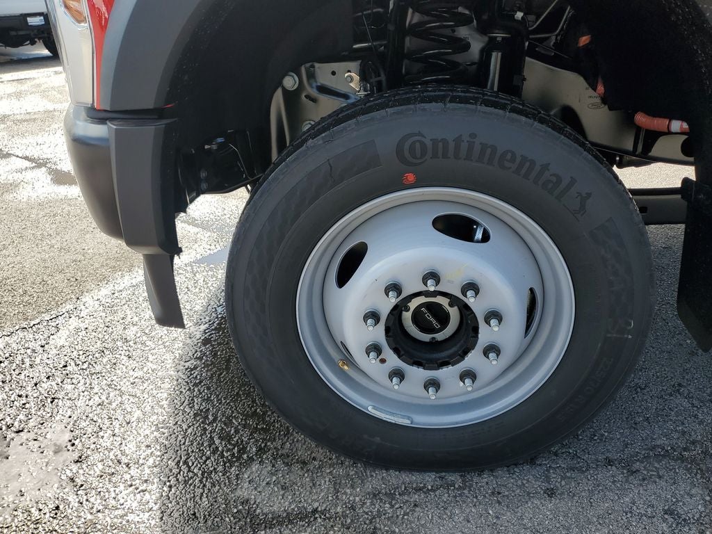 2026 Ford F-550SD DRW