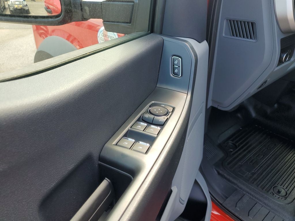 2026 Ford F-550SD DRW