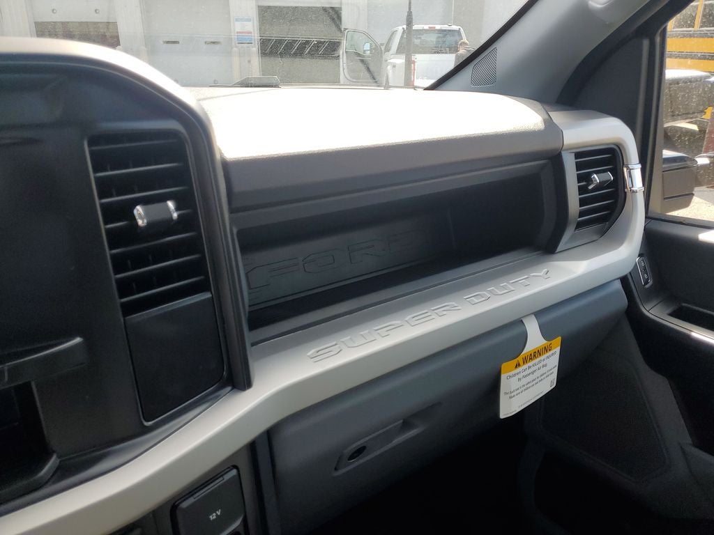 2026 Ford F-550SD DRW