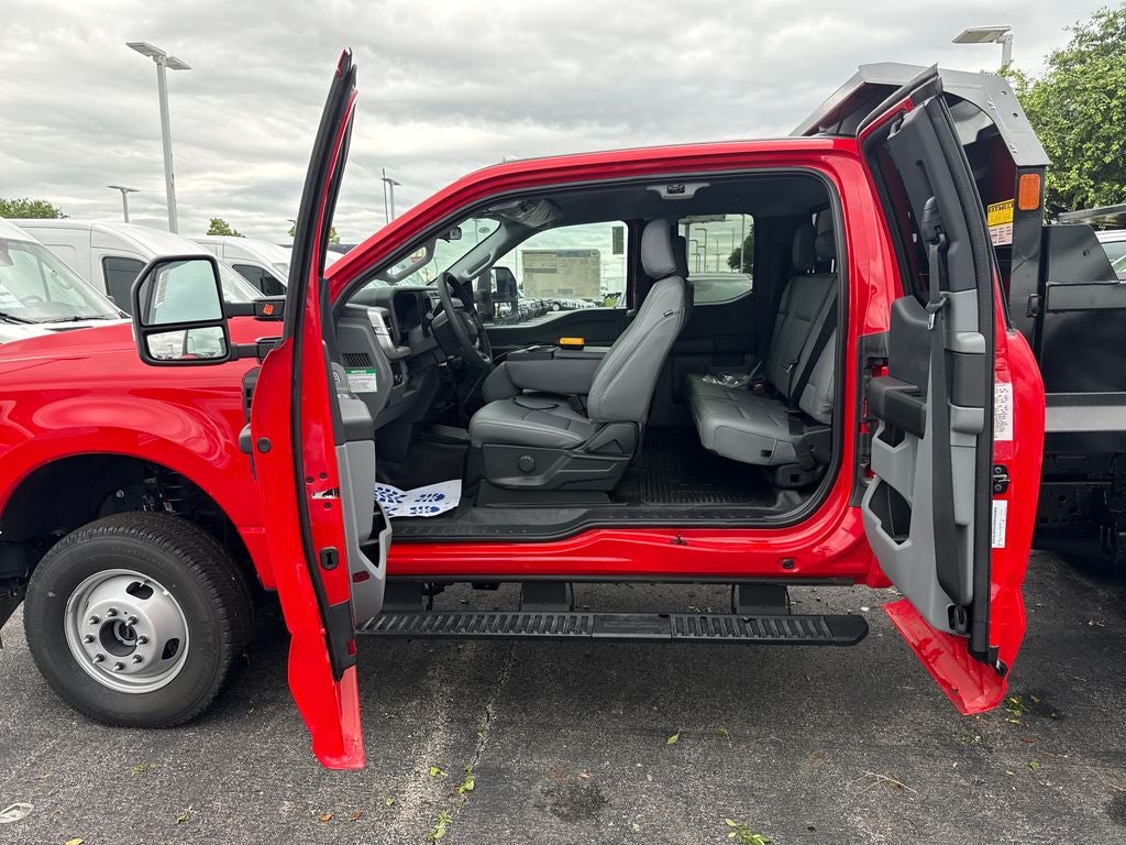2025 Ford F-350SD XL DRW