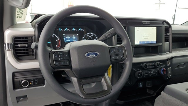 2026 Ford F-600SD XL
