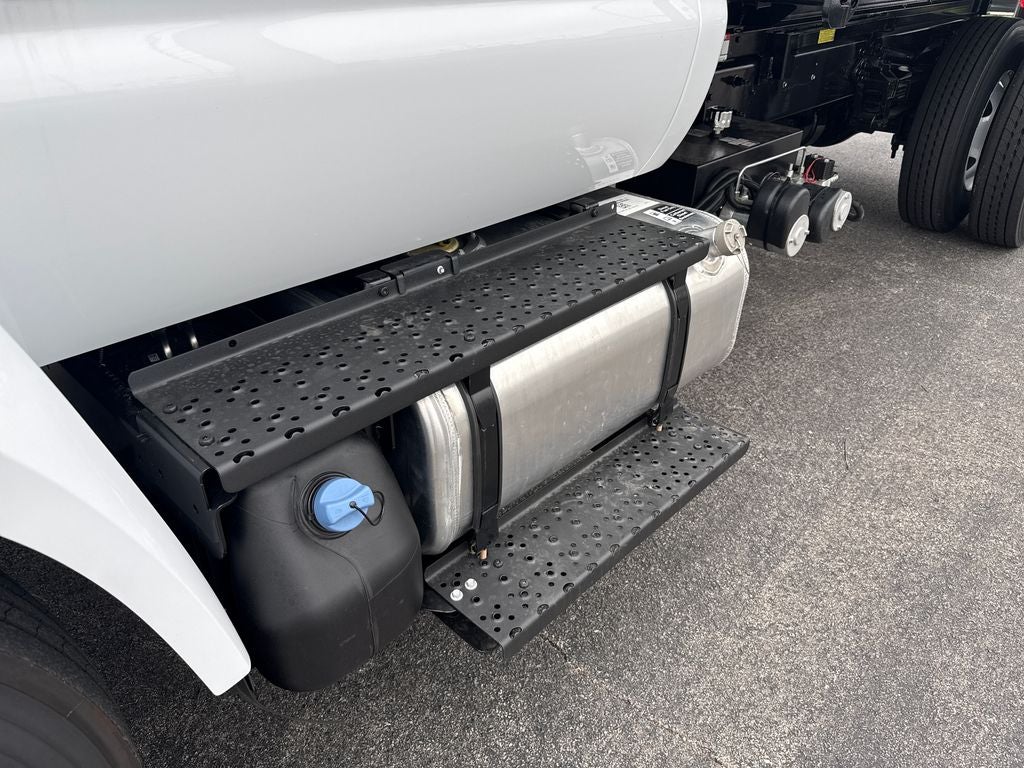 2027 Ford F-650SD Base