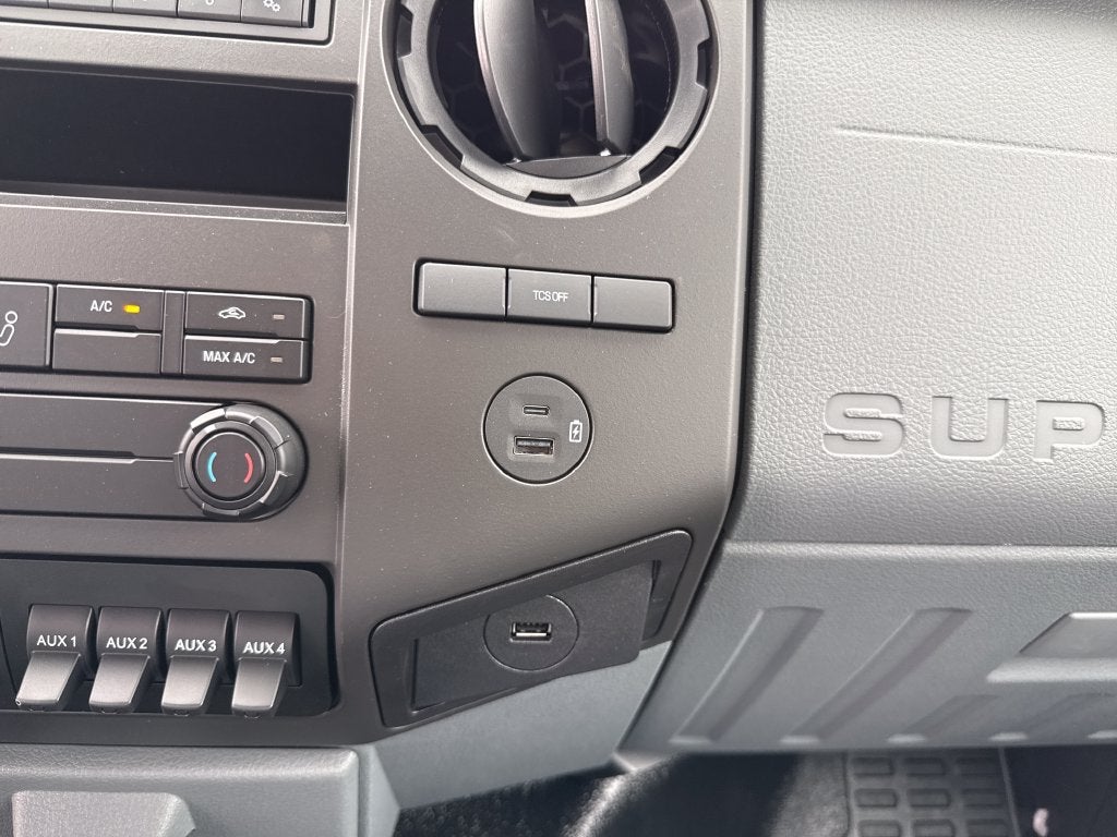 2027 Ford F-650SD Base