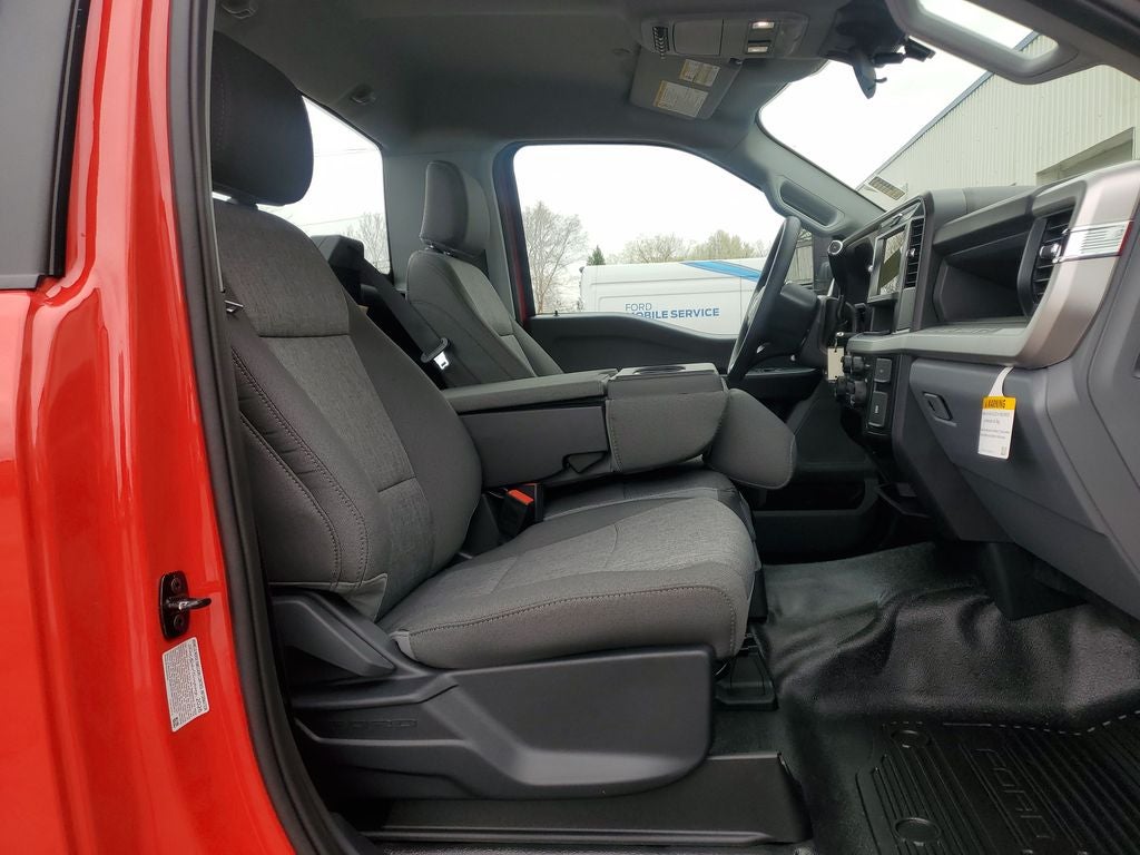 2026 Ford F-450SD DRW