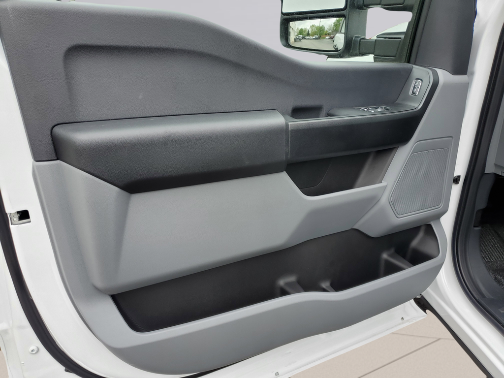 2025 Ford F-550SD XL DRW