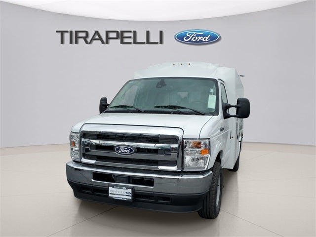 2026 Ford E-350SD Base Cutaway