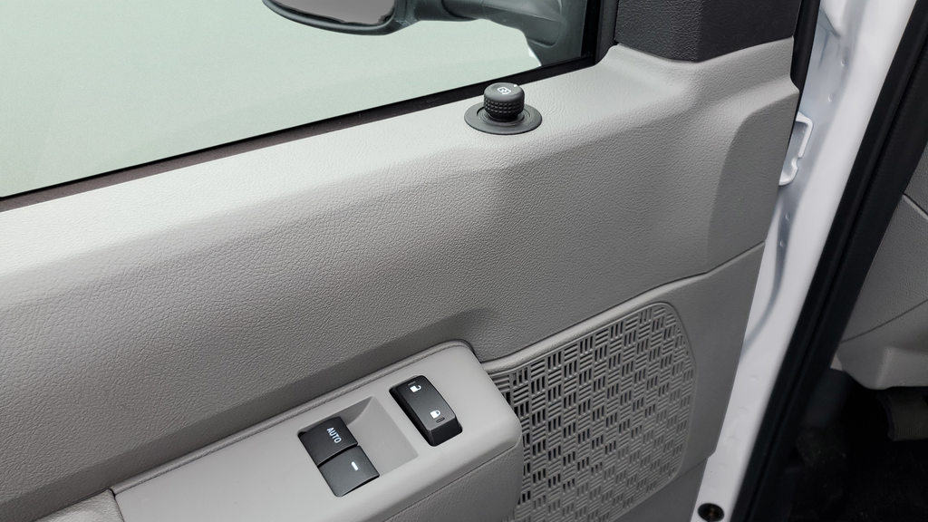 2026 Ford E-350SD Base Cutaway