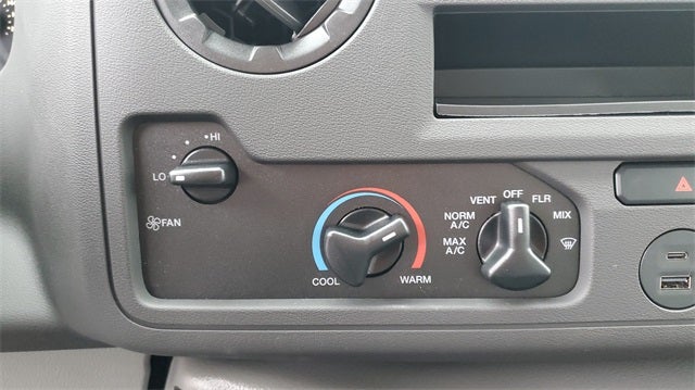 2026 Ford E-350SD Base Cutaway