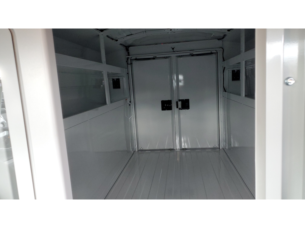 2026 Ford E-350SD Base Cutaway