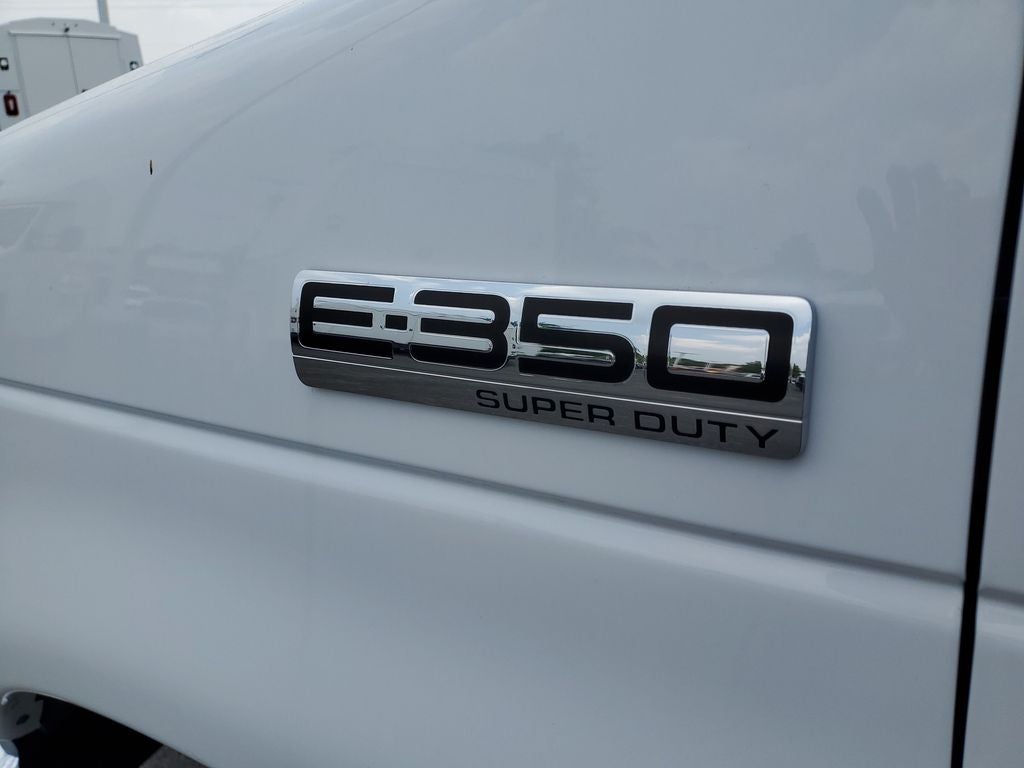 2027 Ford E-350SD Base Cutaway
