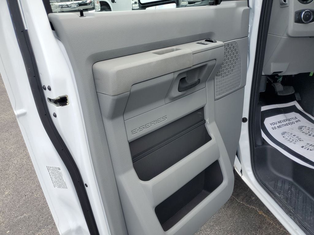 2027 Ford E-350SD Base Cutaway