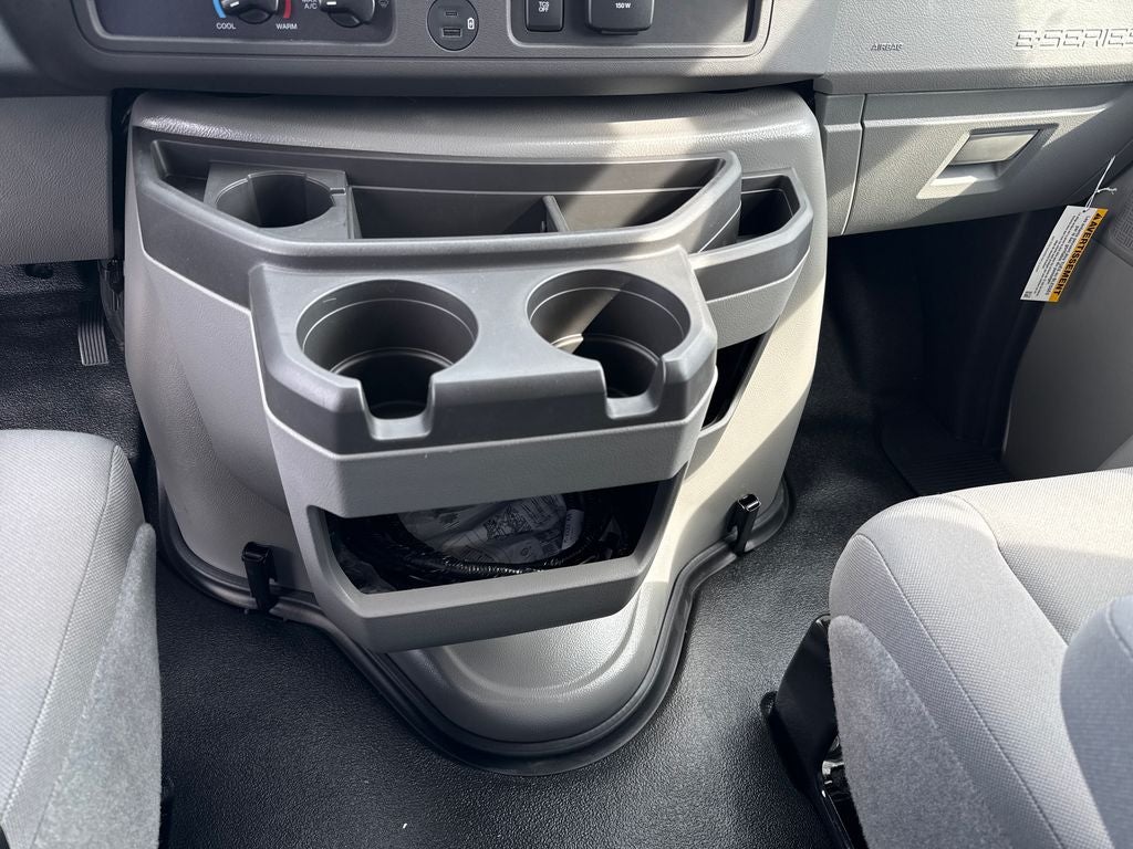 2027 Ford E-350SD Base Cutaway
