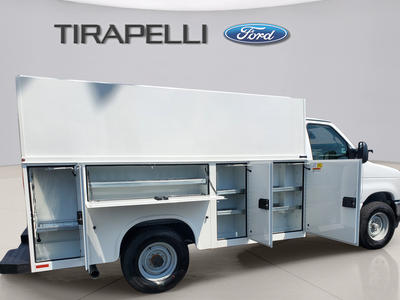 2026 Ford E-350SD Base Cutaway