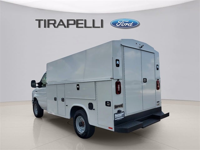 2026 Ford E-350SD Base Cutaway