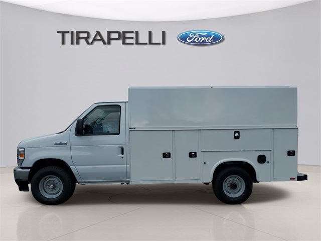 2026 Ford E-350SD Base Cutaway