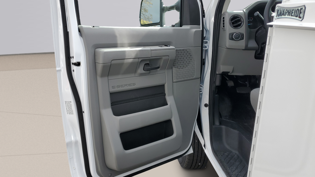 2026 Ford E-350SD Base Cutaway