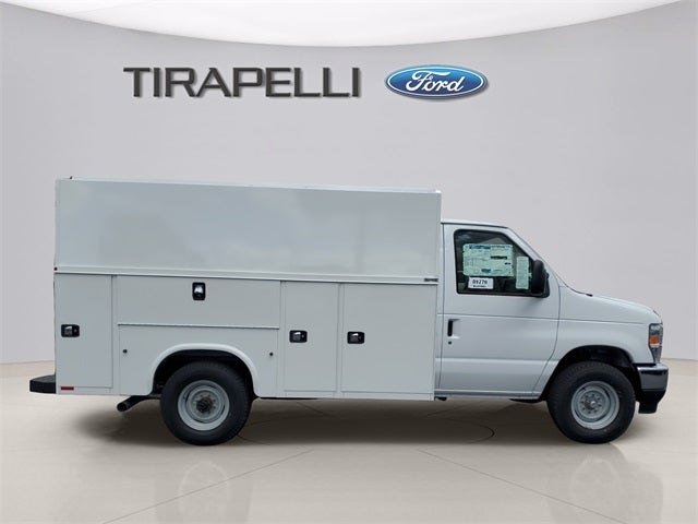 2026 Ford E-350SD Base Cutaway