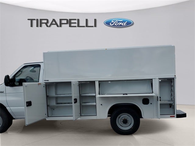 2026 Ford E-350SD Base Cutaway