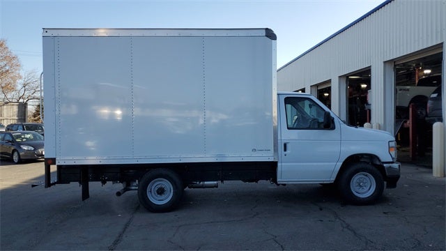 2026 Ford E-350SD Base Cutaway