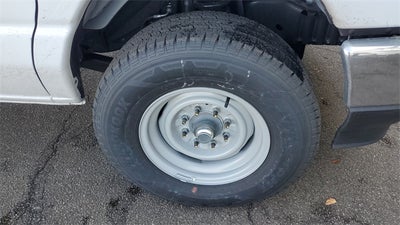 2026 Ford E-350SD Base Cutaway