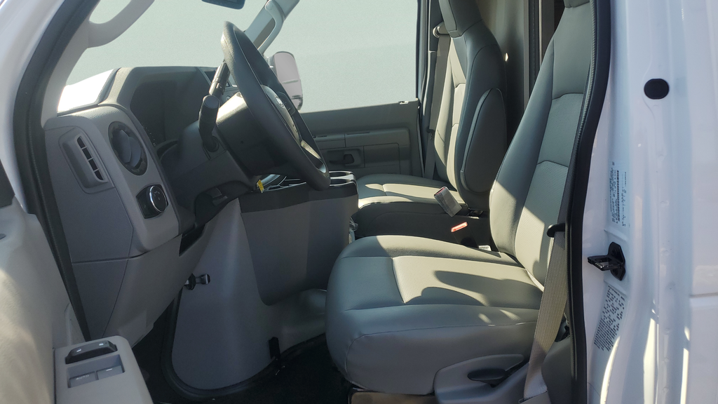 2026 Ford E-350SD Base Cutaway