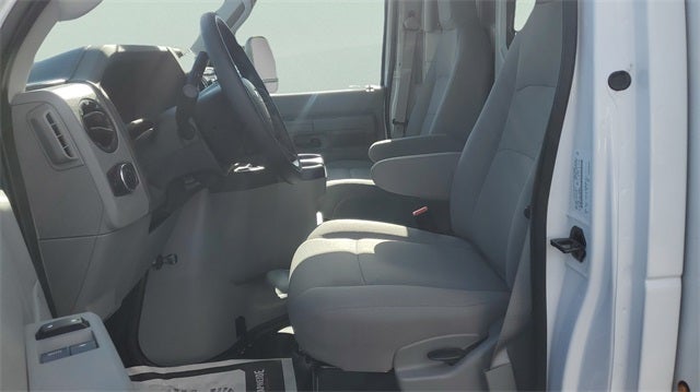 2026 Ford E-350SD Base Cutaway