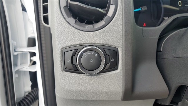 2026 Ford E-350SD Base Cutaway