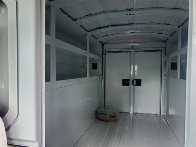 2026 Ford E-350SD Base Cutaway