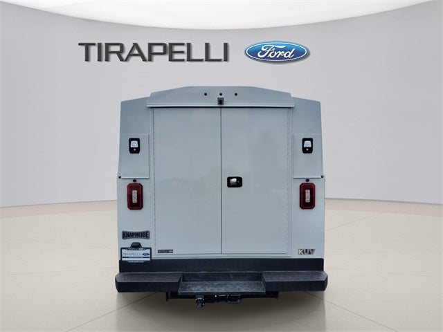 2026 Ford E-350SD Base Cutaway