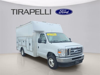2025 Ford E-450SD Base