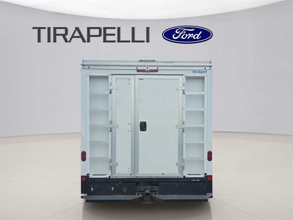 2025 Ford E-450SD Base