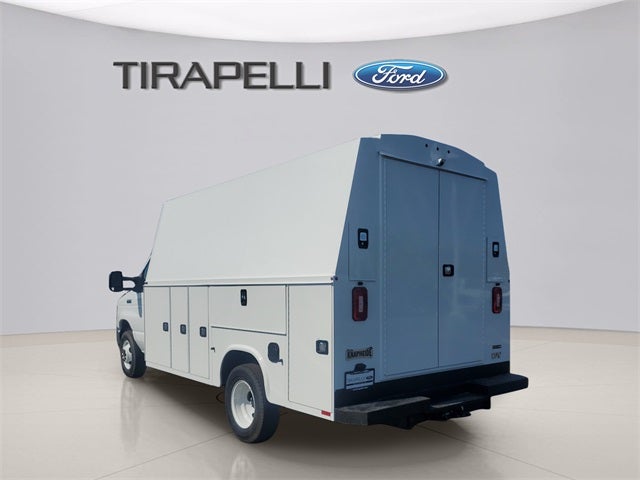 2026 Ford E-450SD Base