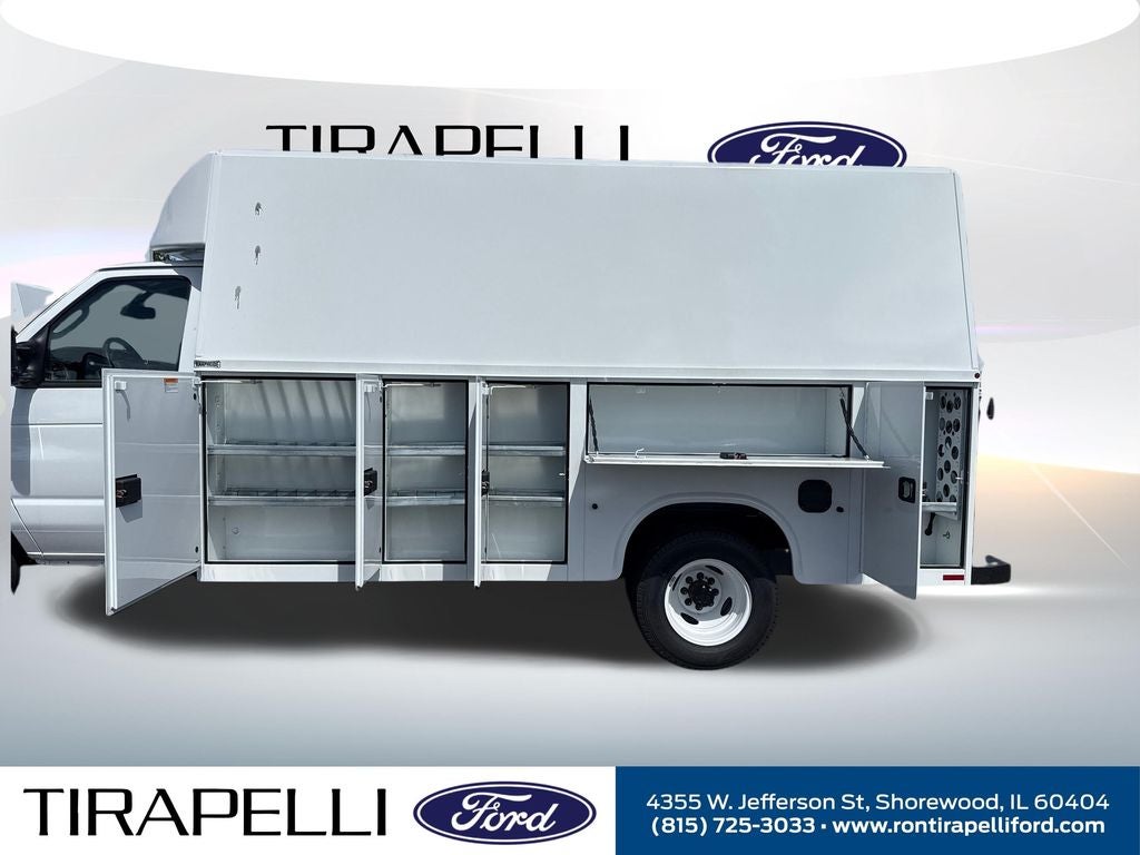 2026 Ford E-450SD Base