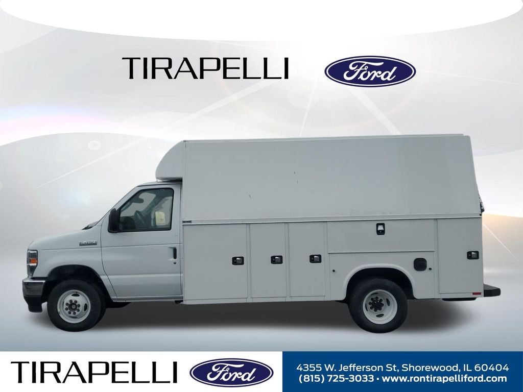 2026 Ford E-450SD Base