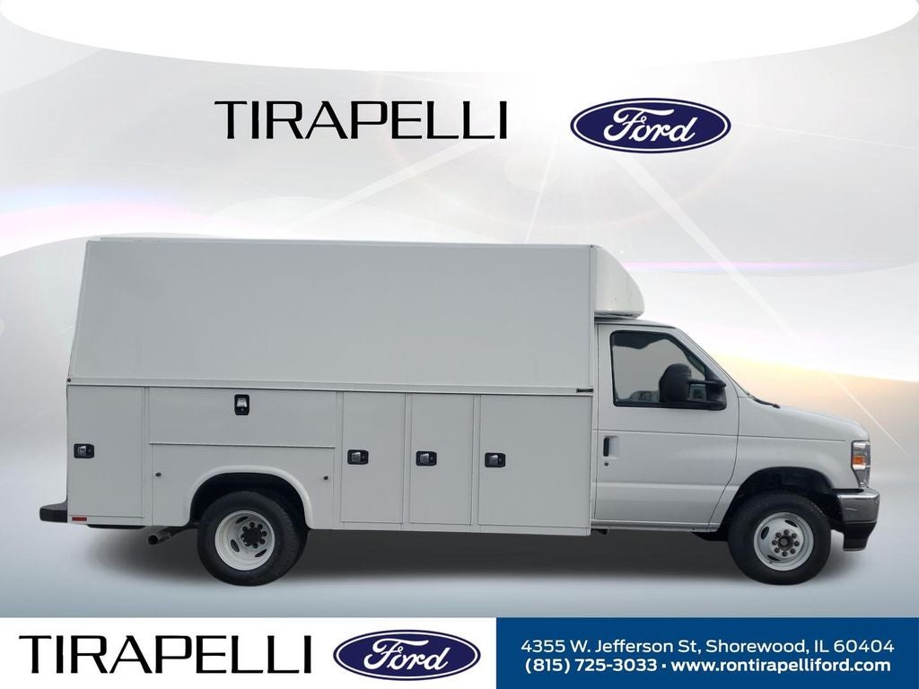 2026 Ford E-450SD Base