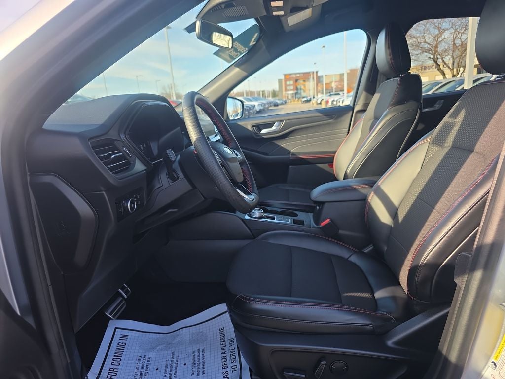 2023 Ford Escape ST-Line Elite