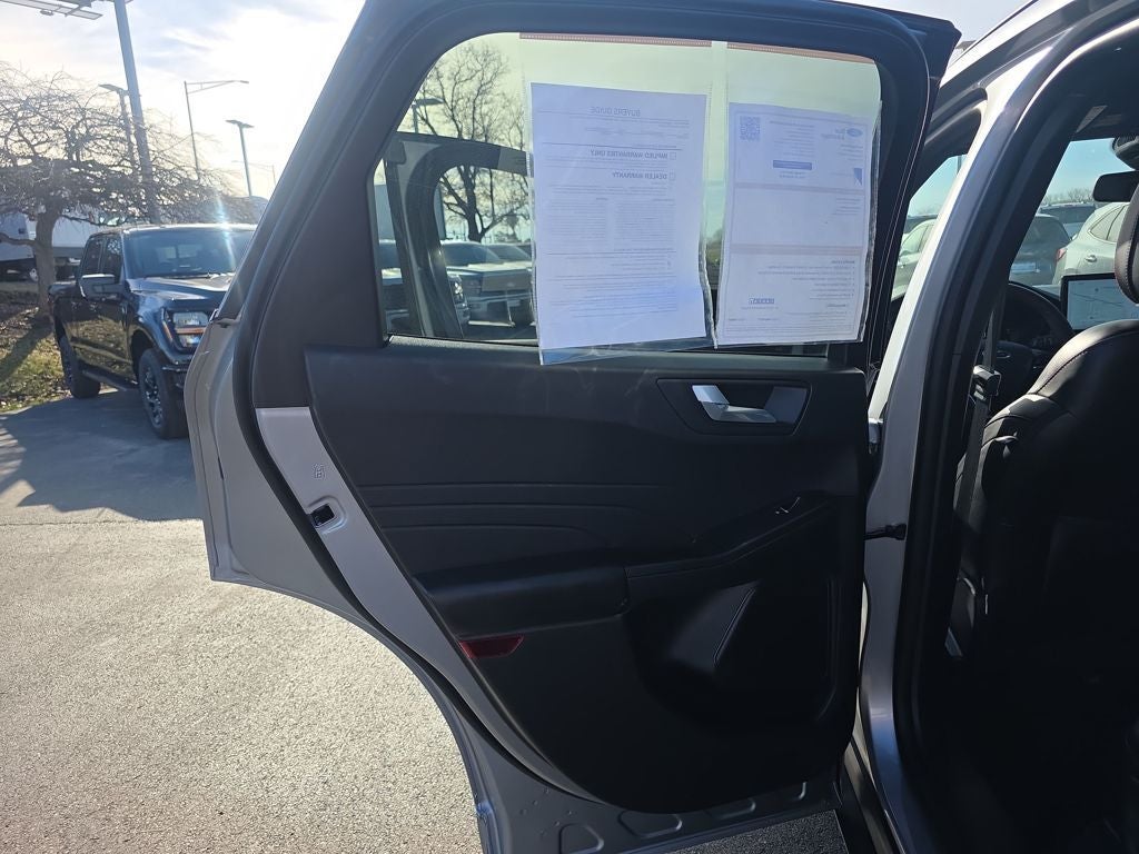 2023 Ford Escape ST-Line Elite