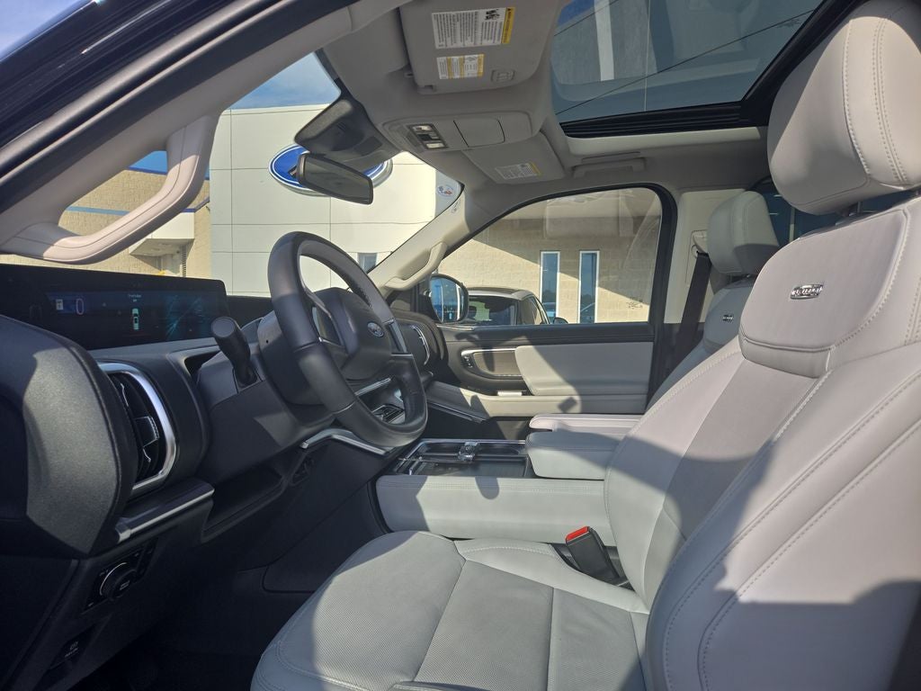 2025 Ford Expedition Platinum