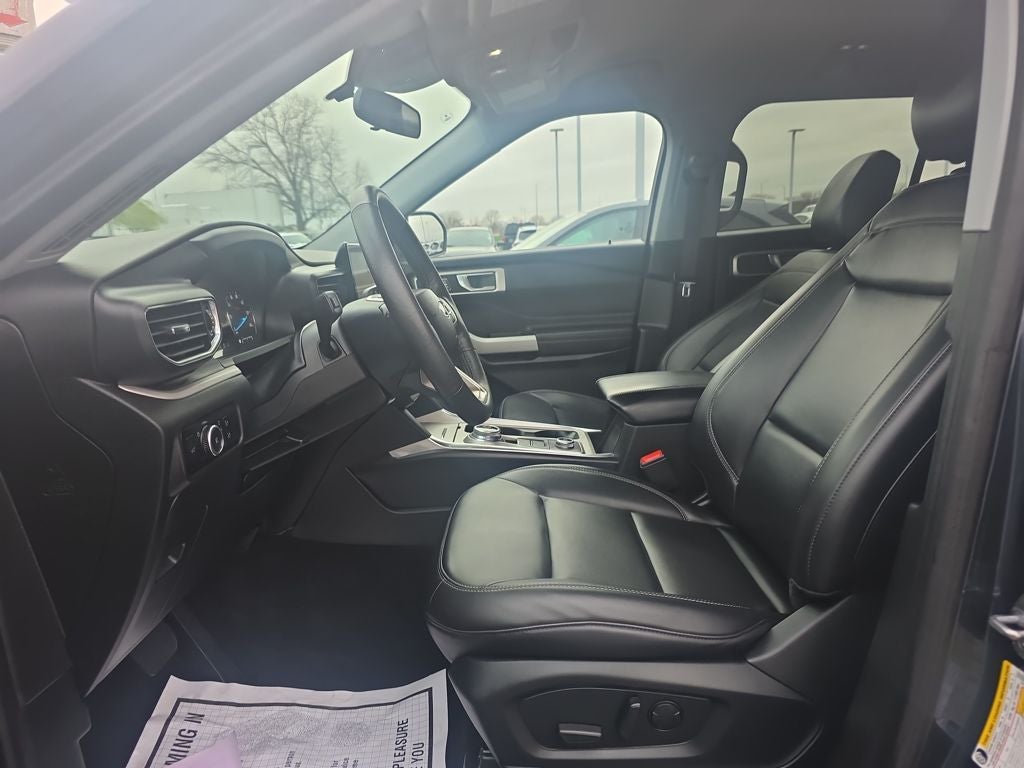 2024 Ford Explorer XLT