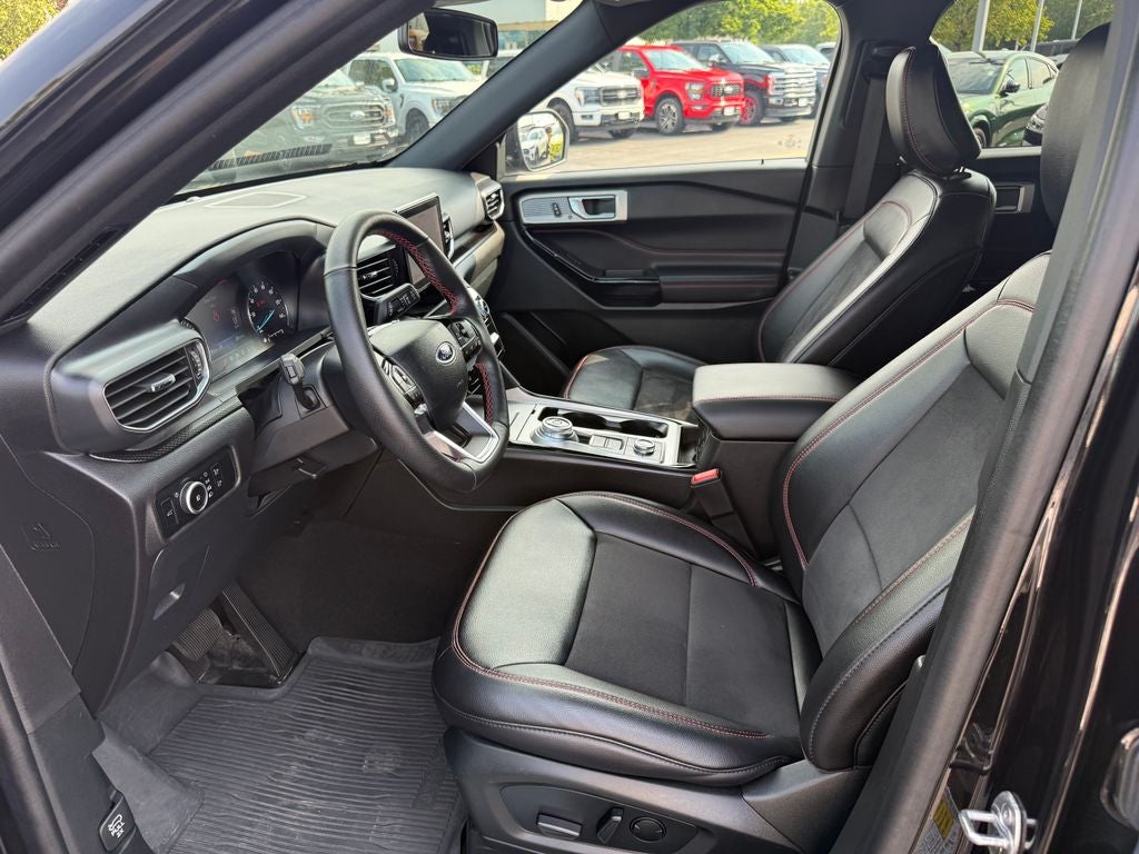2024 Ford Explorer ST-Line