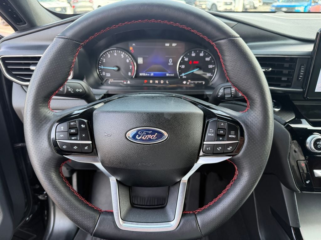 2024 Ford Explorer ST-Line