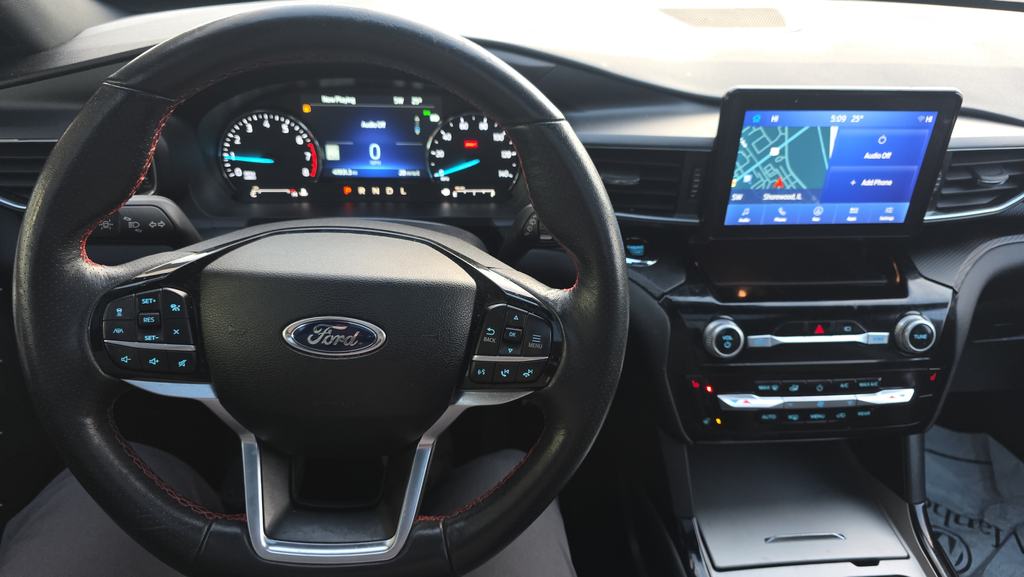 2023 Ford Explorer ST-Line