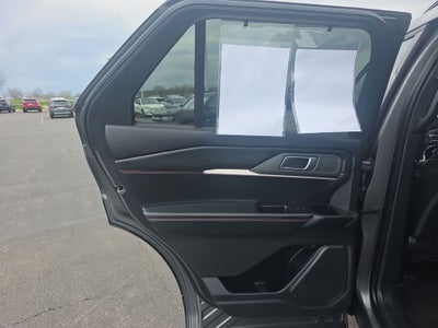 2025 Ford Explorer ST-Line