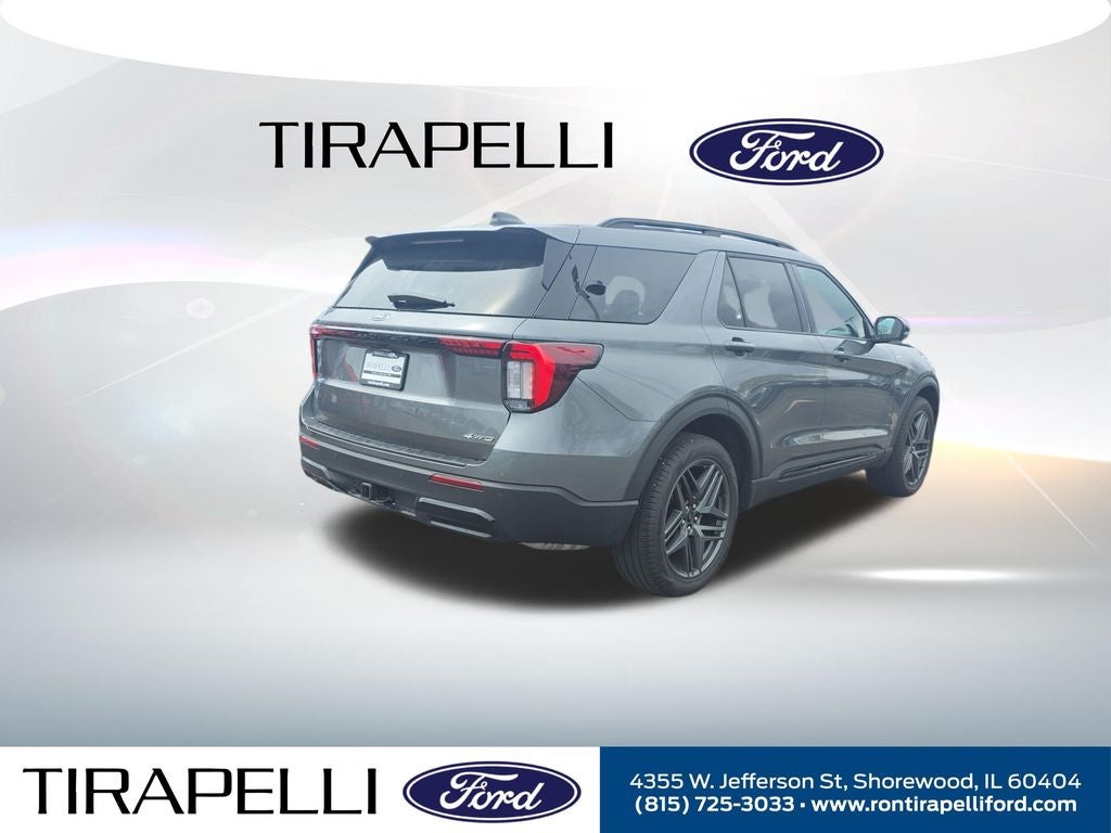 2025 Ford Explorer ST-Line