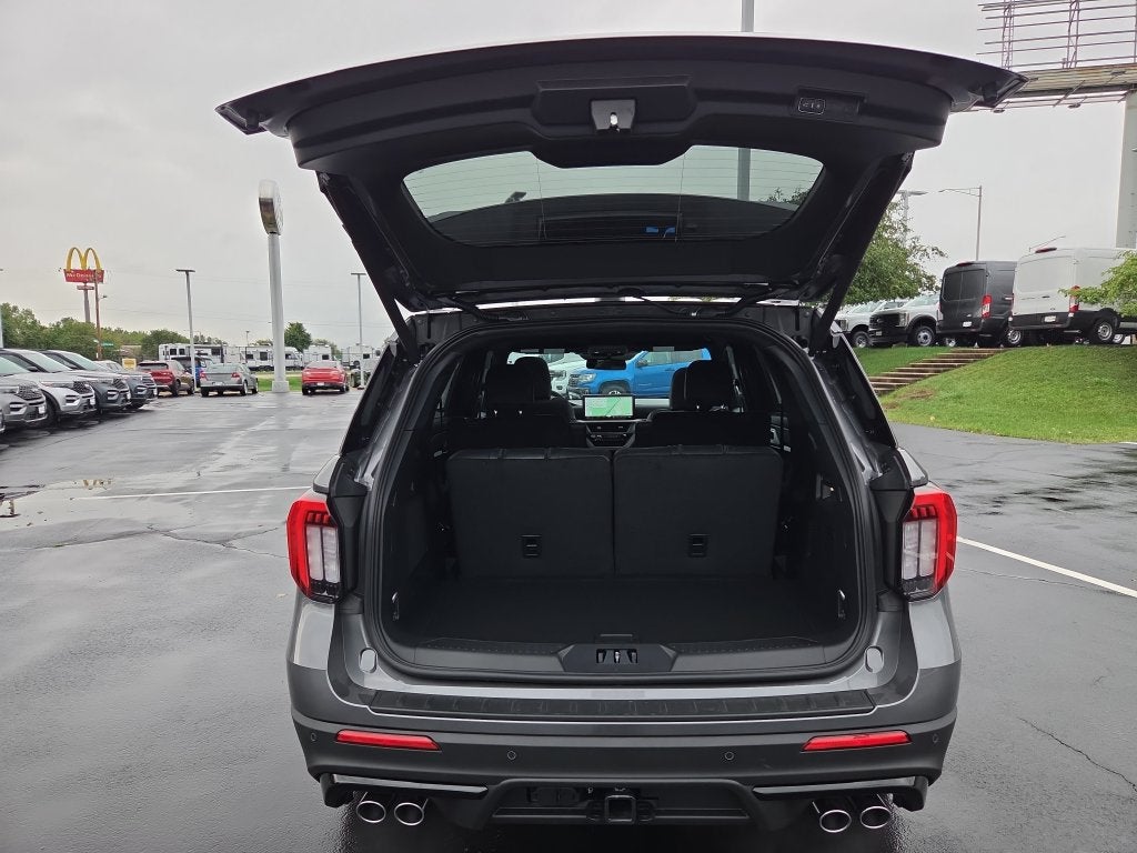 2027 Ford Explorer ST